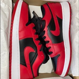 Air Jordan 1 Reverse Bred Low